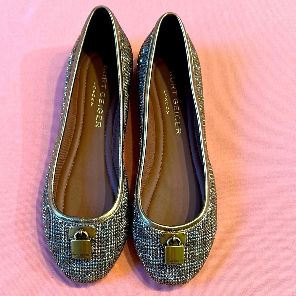 New Kurt Geiger Women's gold Ballet Flats. Size 37.